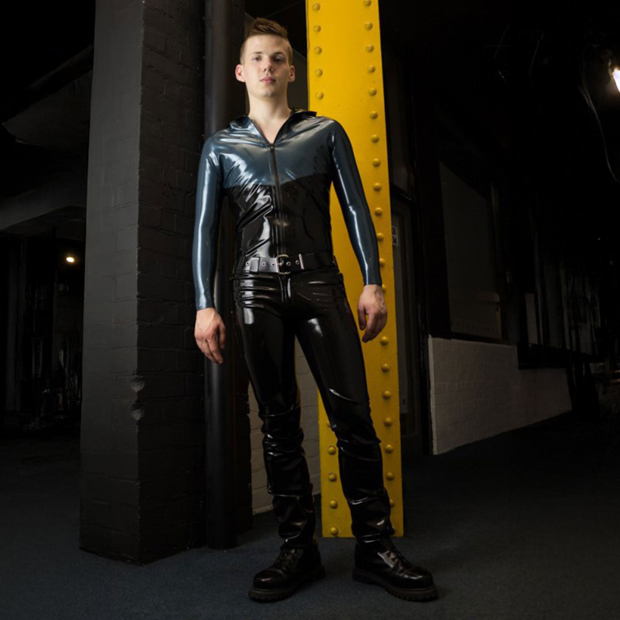 Latex rubber pants trousers trouser jeans pockets zipper zip fly low-rise snap-button push-button snap push button doorbitchproof black