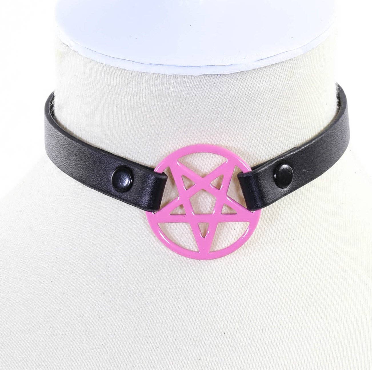 PENRAGRAM CHOKER