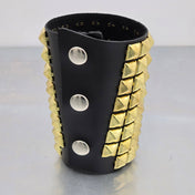 8 ROW PYRAMID STUD SNAP BRACELET
