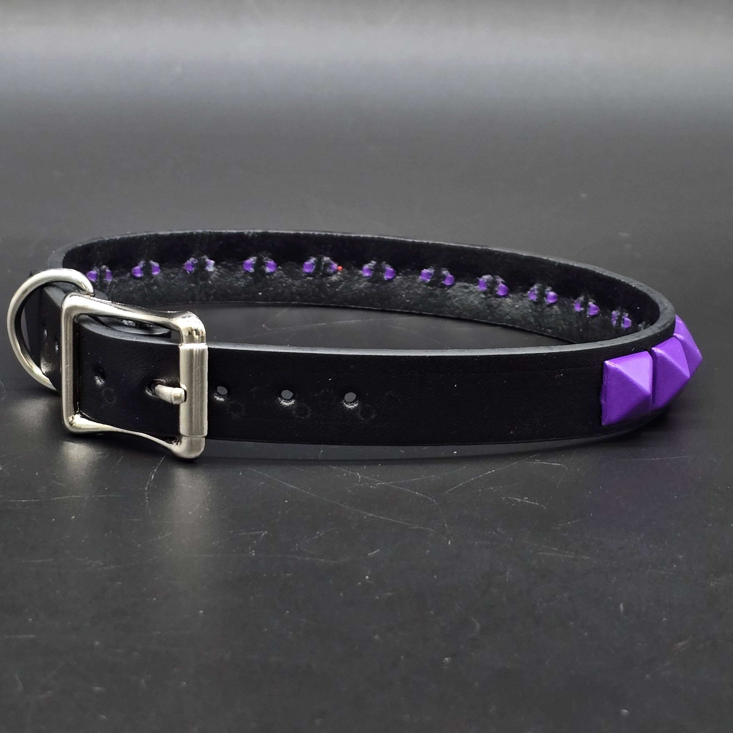 BLACK LEATHER CHOKER WITH 1 ROW 1/2" PYRAMID STUDS