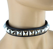BLACK LEATHER CHOKER WITH 1 ROW 1/2" PYRAMID STUDS