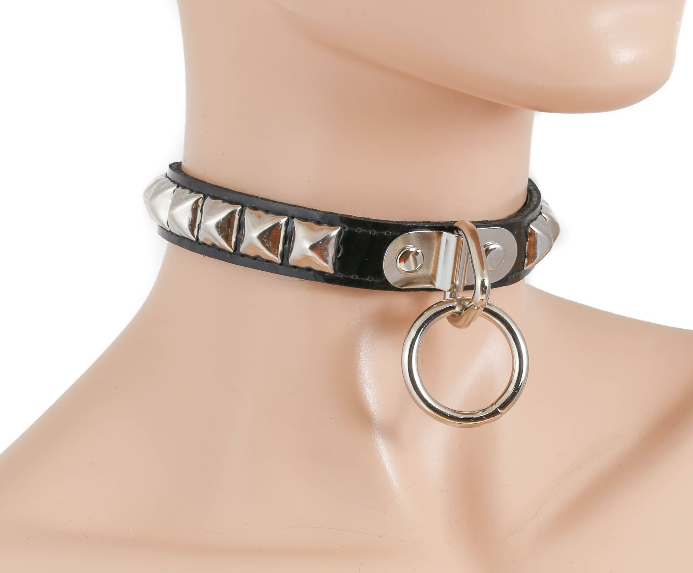 STUDDED BONDAGE CHOKER