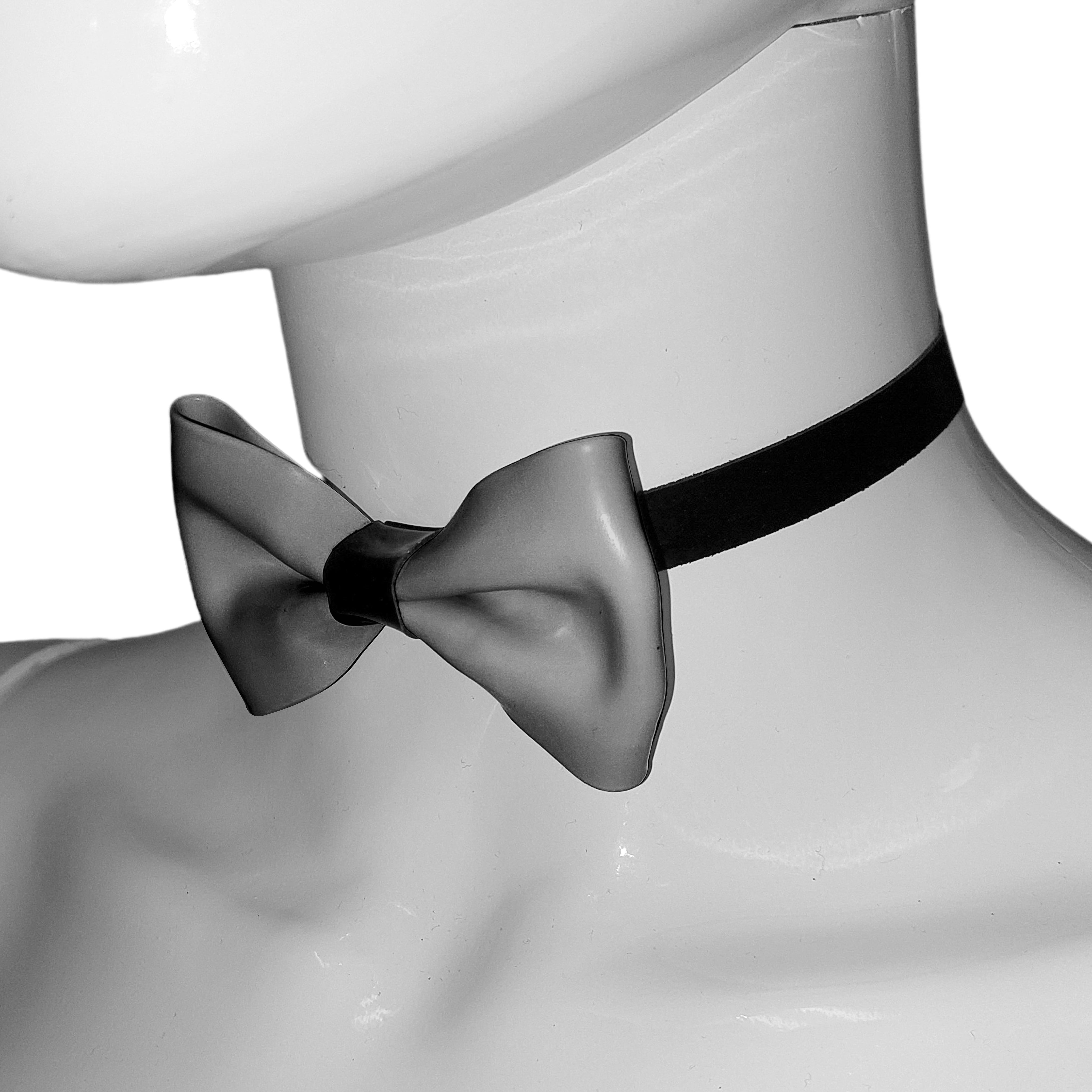 Latex Bow Tie O/S