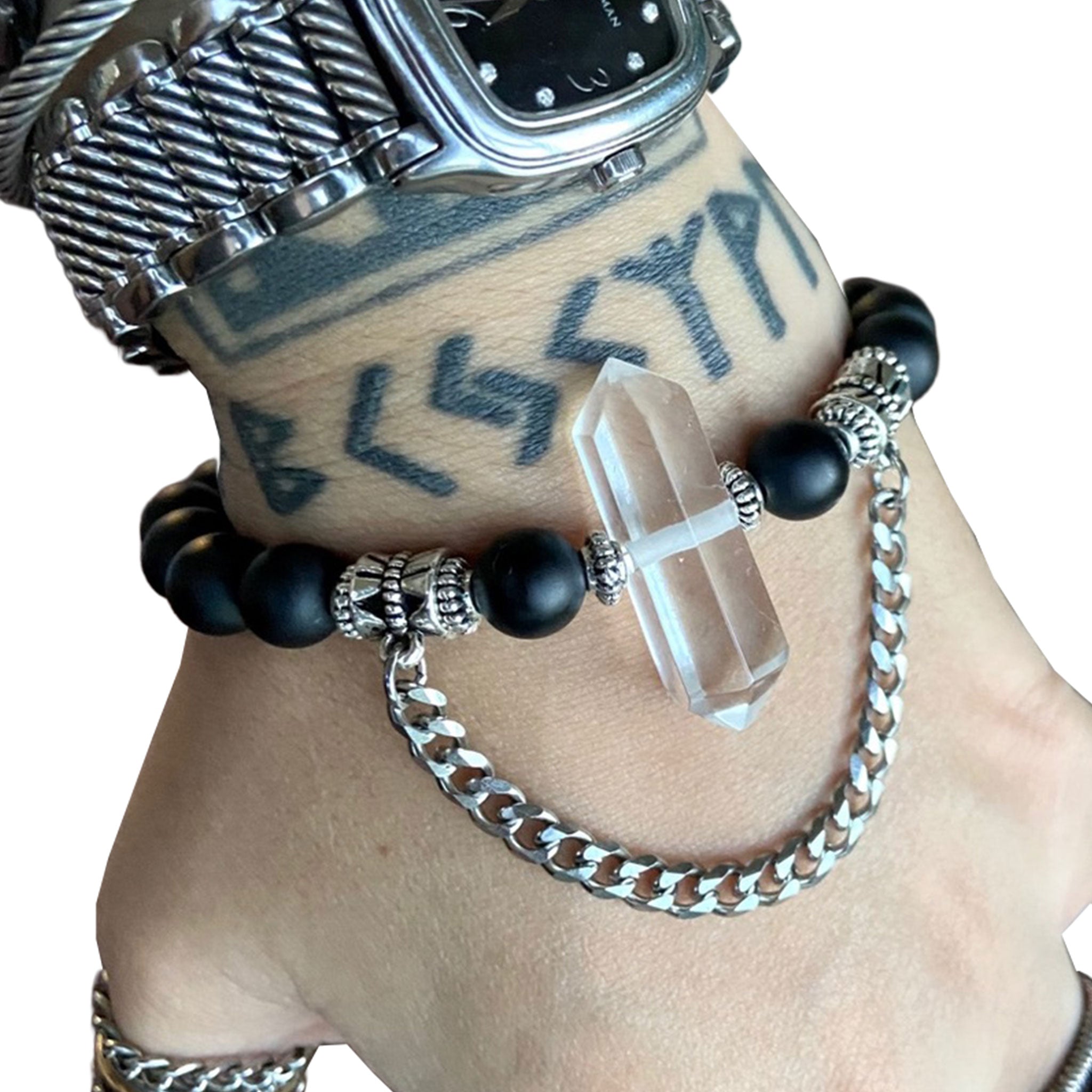 Stainless-steel hanging-chain curb-chain crystal-quartz clear-quartz onyx accessories jewelry natural-jewelry bracelet healing-crystal double-point double-terminated beaded adjustable stretchy matte-glossy chic edgy trendy stylish fashion alt-fashion boho bohemian boho-chic punk goth gothic festival witch fairy mermaid viking celtic gift unisex silver black clear