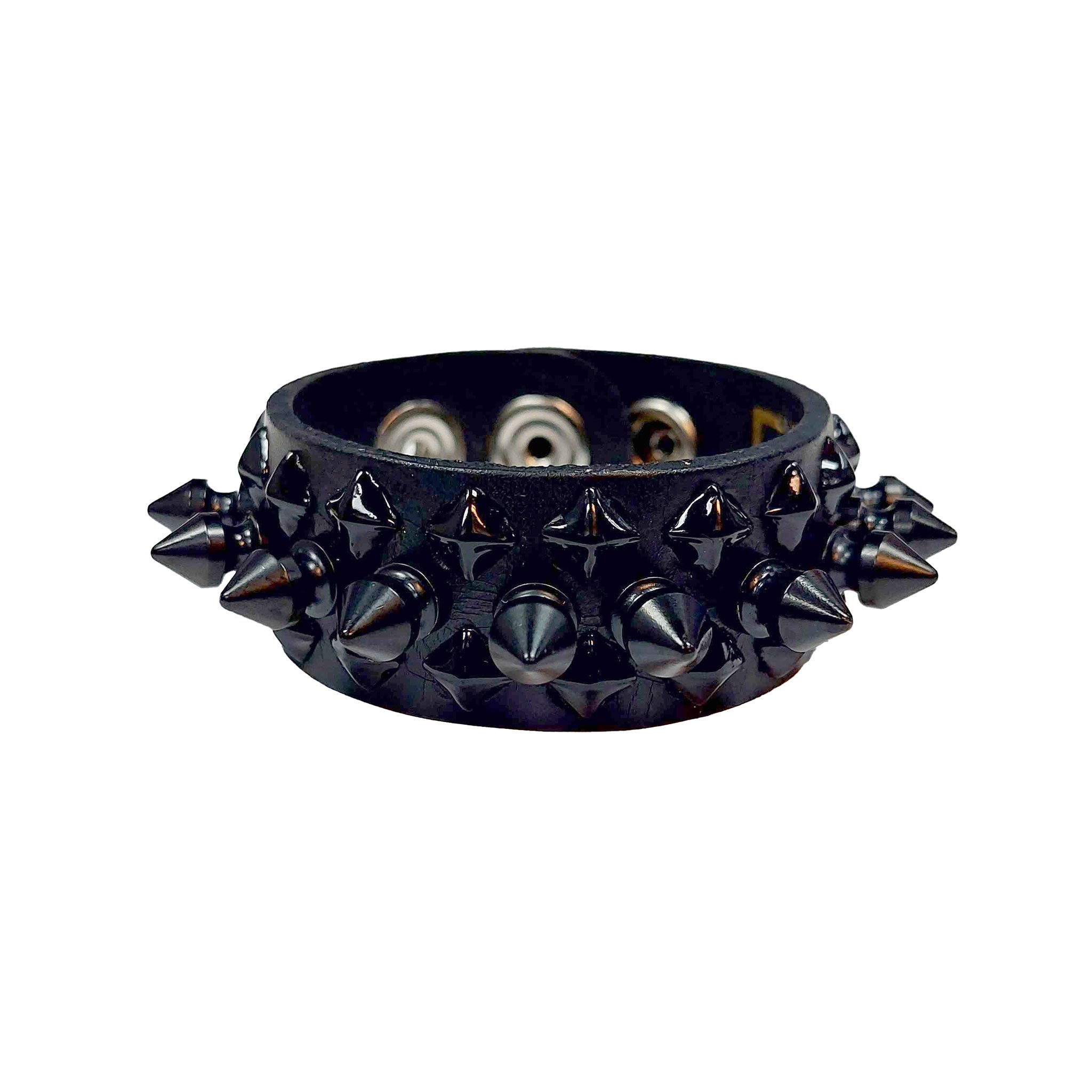 Leather genuine bracelet studs studded stud pyramid diamond small spike spikes spiked short snap-button press-button accessories alt-fashion punk rock goth gothic accessories arm-gear black