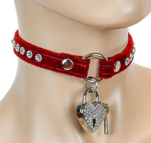 Rhinestone Heart Lock Velvet Choker