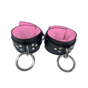 Leather latigo-leather genuine-leather fleece cotton-fleece accessories restraints cuffs wrist wristcuffs dual-layered fleece-lining fur-lining adjustable buckle jingle D-ring O-ring reinforced triple-reinforced durable soft luxury jingling fetish fashion alt-fashion bondage bdsm bdsm-fashion bdsm-gear restraints kink kinky kinky-gear kinkwear kinky-play adult-toys unisex black pink