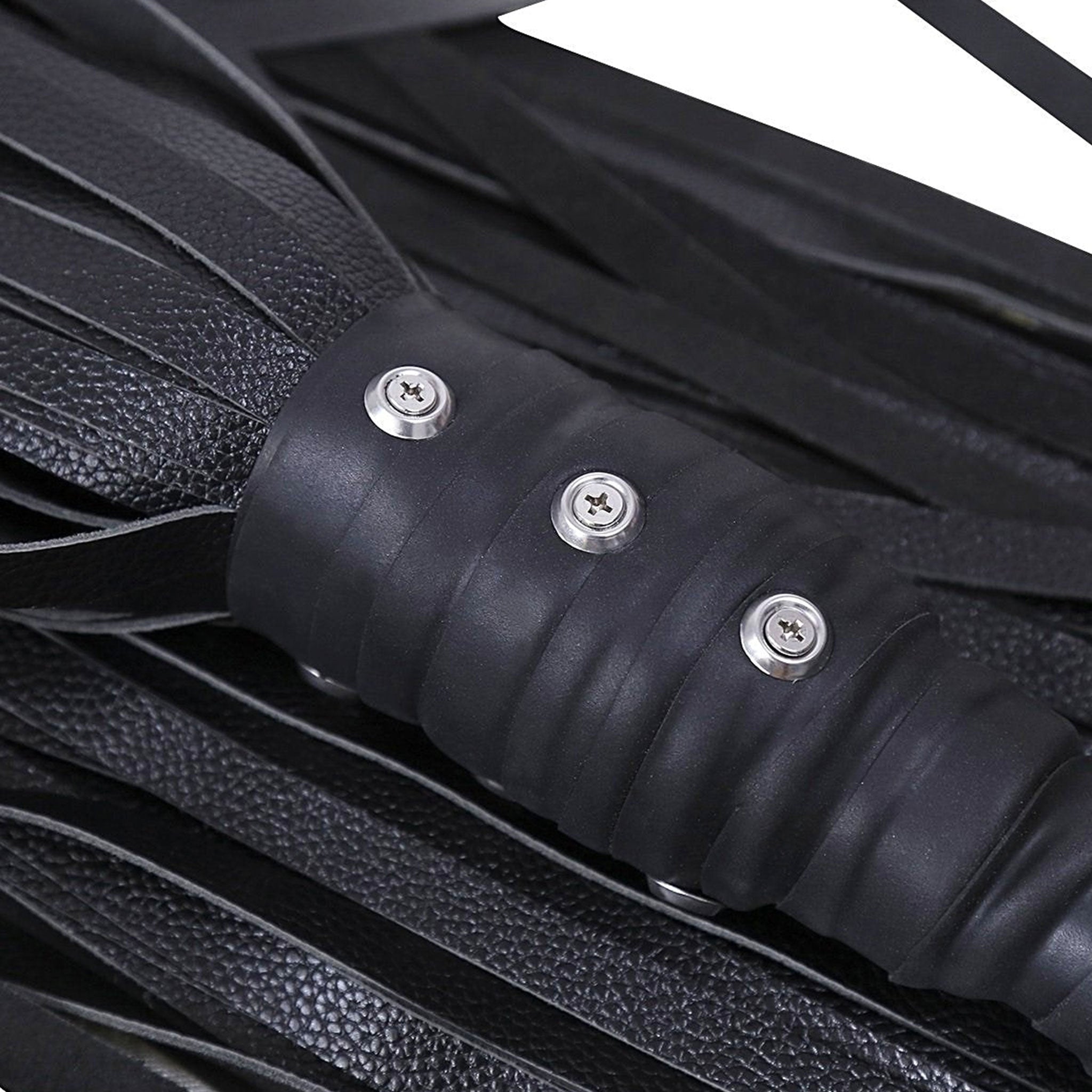 Leather genuine bedroom-weapons whip flogger bdsm bdsm-toys sadism masochism sadomasochism impact impact-toys impact-play kink kinky kinky-play adult-toys black