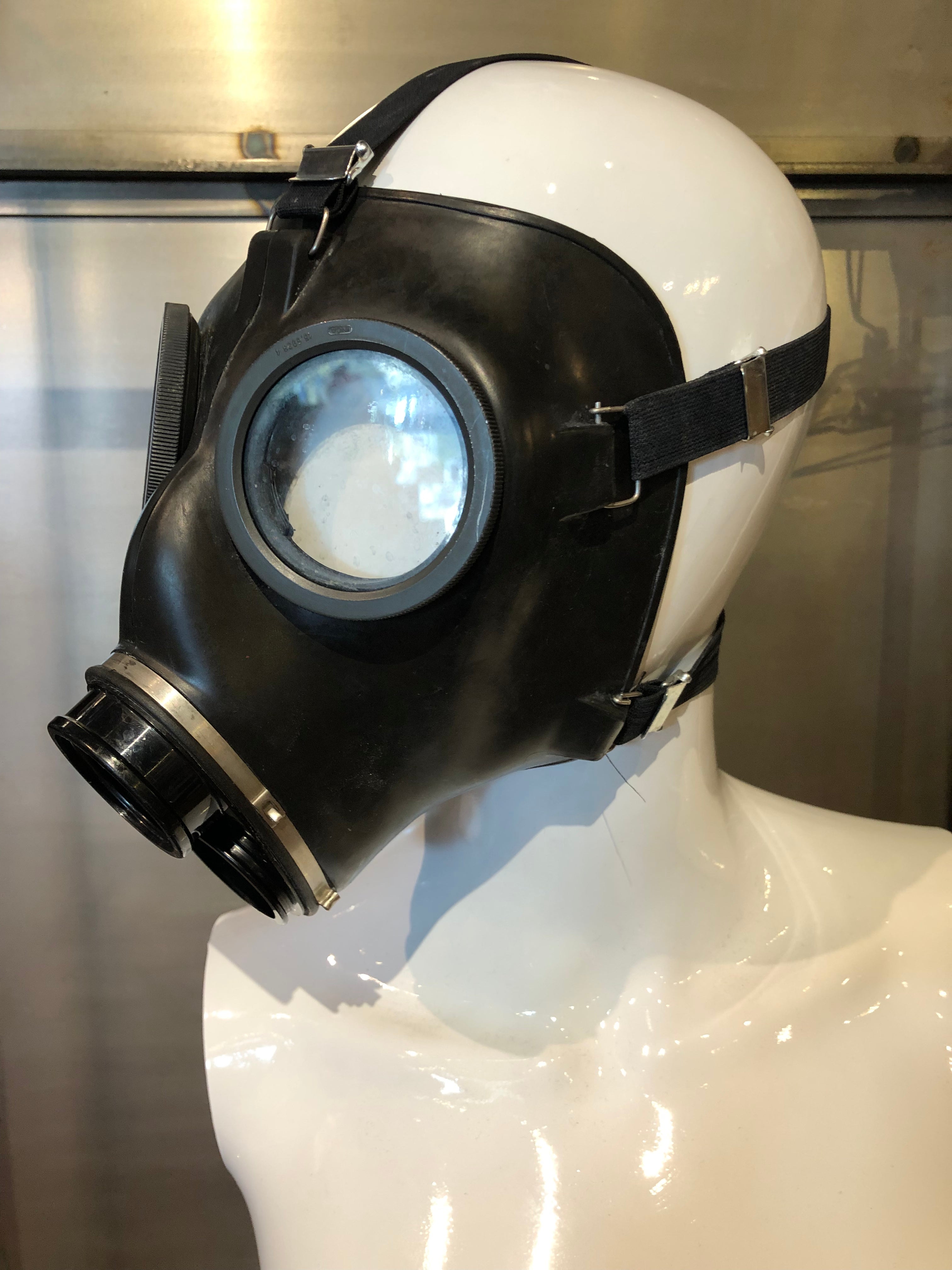 Swiss SM-67 Gas Mask 1391|1393