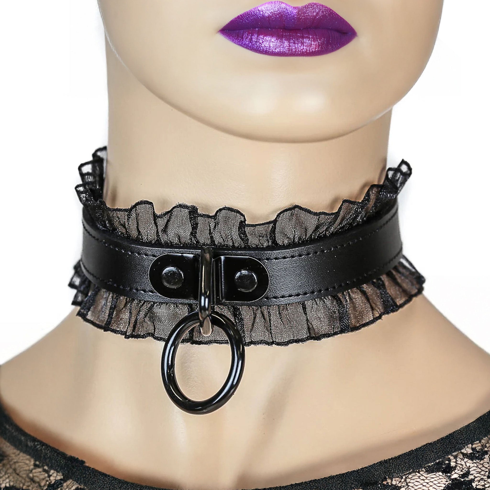 Leather vegan collar choker lace frill O-ring lock plate lockplate lock-plate adjustable buckle fetish fashion punk gothic goth costume cosplay pet-play maid accessories black