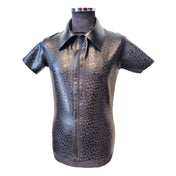 Latex rubber thick-latex thick-rubber etched geometric-pattern top shirt dress-shirt short-sleeve sleeves sleeved front-zip full-zip zipper lapel-collar tailored sleek fetish fashion alt-fashion classic kink kinky male masculine masc mens menswear guys dudes black sahara