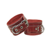 Patent-leather latigo-leather leather glossy restraints arm wrist wristcuffs wrist-cuffs adjustable buckle D-ring triple-reinforced bondage bdsm bdsm-play bdsm-gear kink kinky kinky-play fetish fetish-fashion adult-toys red