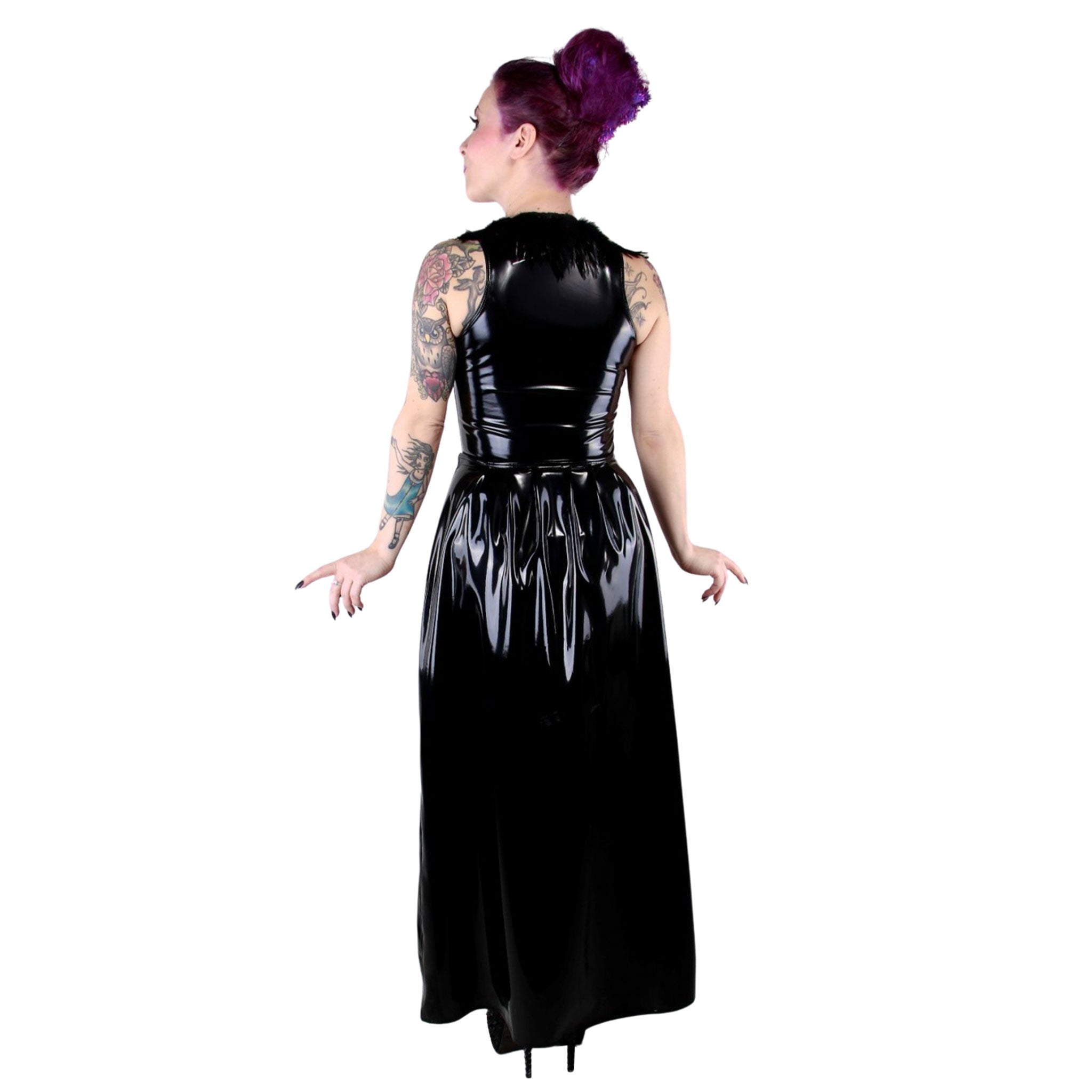 PVC vinyl dress gown slip long sleeveless front-slit high-slit front-zip zipper feathers neckline deep-neckline V-neckline pleated ankle-length shiny glossy magnificent leggy seductive silky elegant fetish fashion alt-fashion alternative goth gothic eveningwear bedroom bdsm-fashion dominatrix-fashion costume cosplay halloween female femme feminine women black