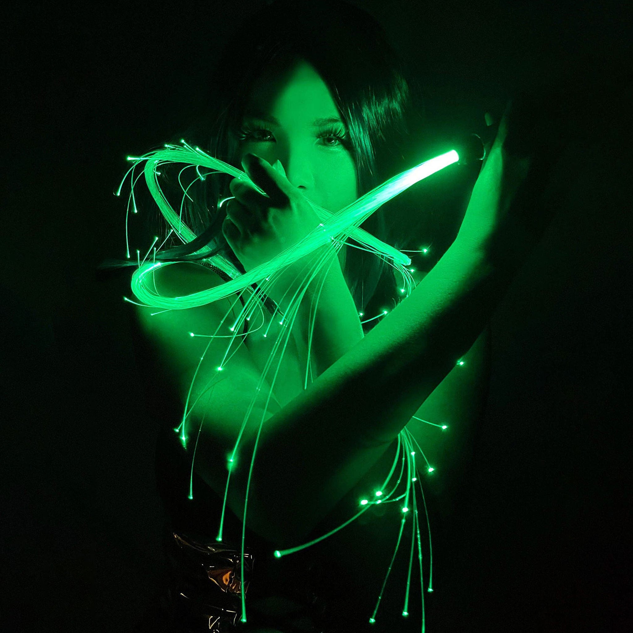 LED-lights fiberoptic-cable fiber-optic accessories whip glow-whip lightup light-up light-modes dim-light bright-light flash-light usb-rechargeable rave festival goth gothic club dance dancefloor dance-floor bondage bdsm bdsm-gear bdsm-toys impact impact-toys impact-play kink kinky kinky-play costume cosplay halloween unisex green nitro-velocity