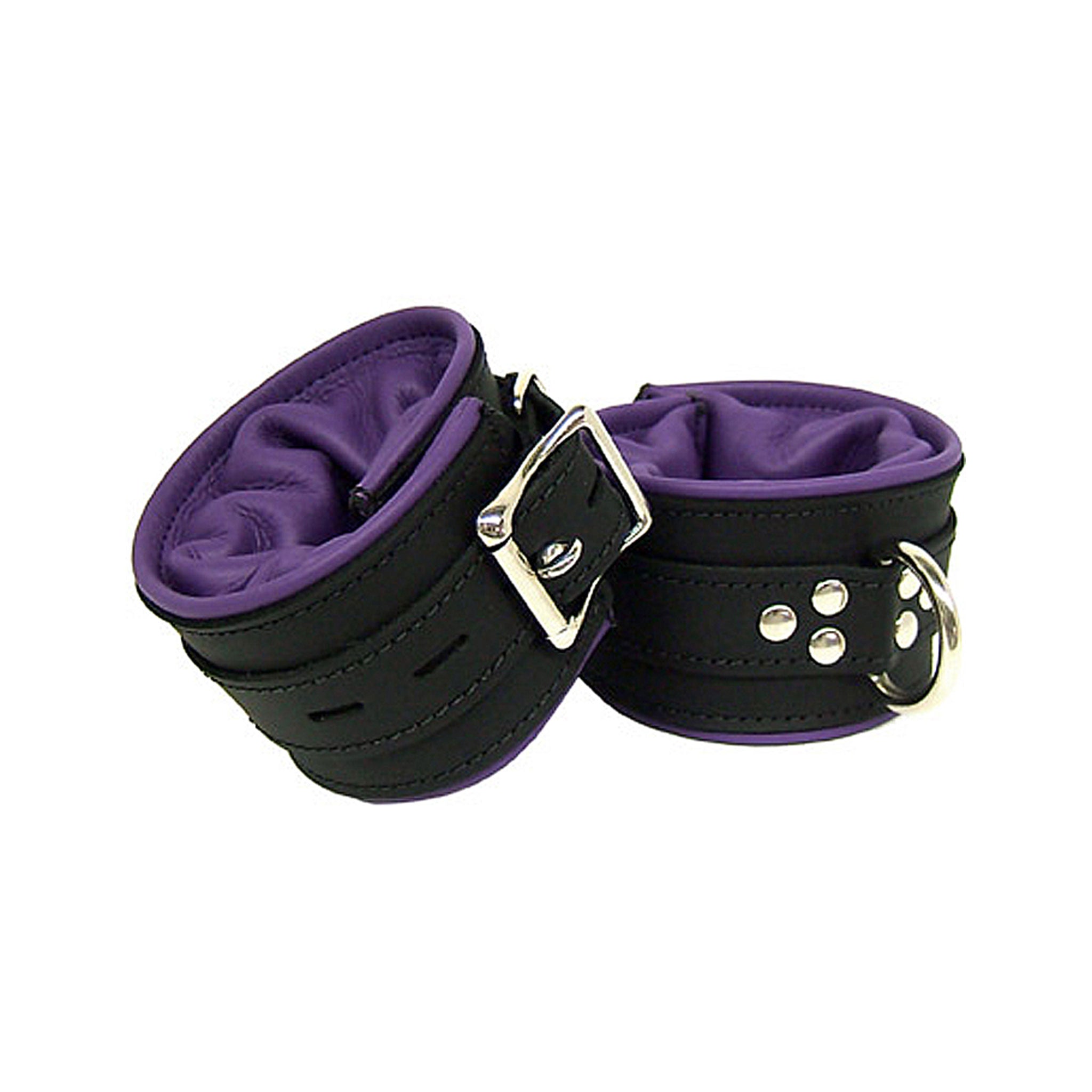 Latigo-leather leather restraint restraints ankle cuffs ankle-cuffs leg padded quilted rounded adjustable buckle locking lockable D-ring double-reinforced reinforced bondage bdsm bdsm-gear kink kinky kinky-play fetish black purple