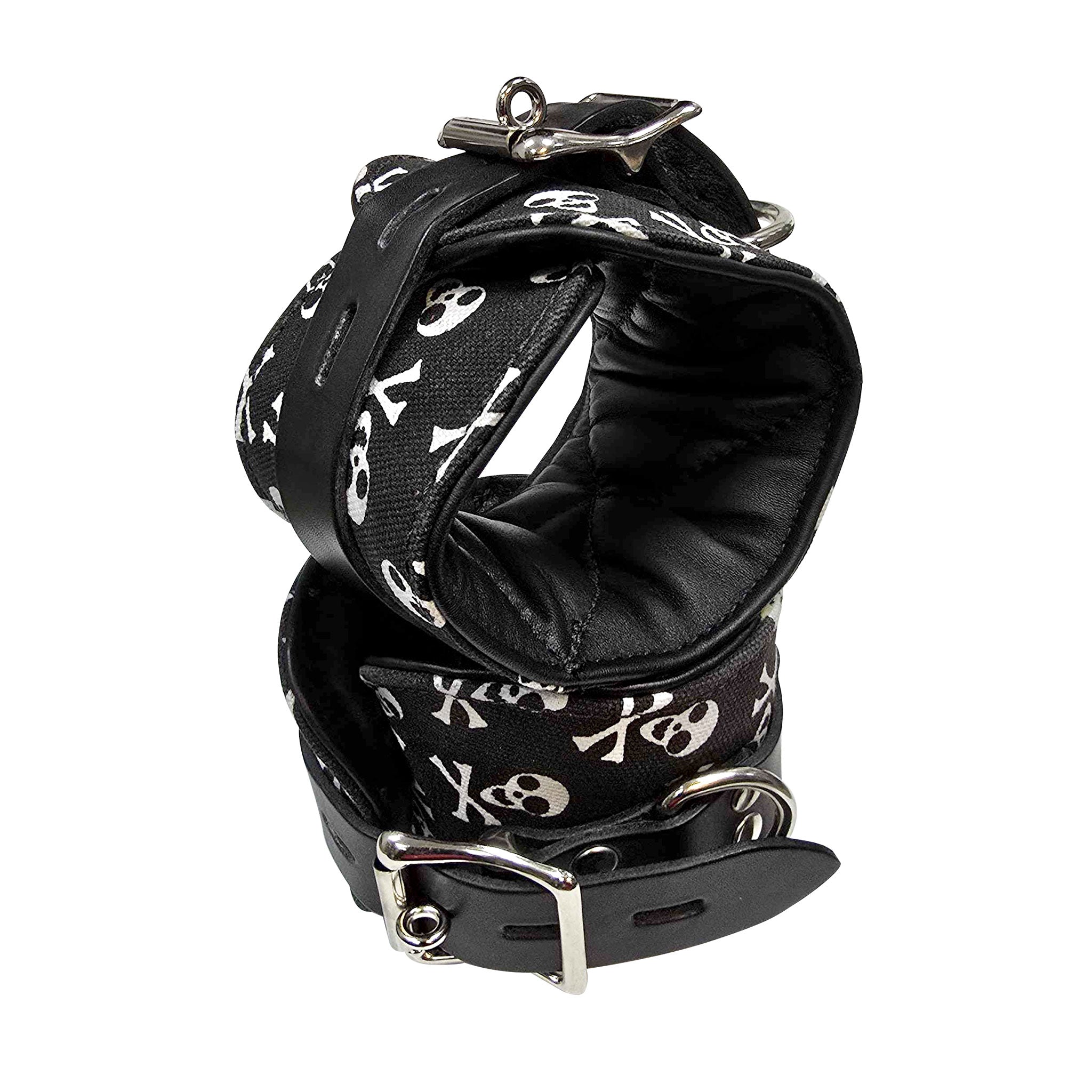 Latigo-leather leather restraint restraints ankle cuffs ankle-cuffs leg padded quilted rounded adjustable buckle locking lockable D-ring double-reinforced reinforced bondage bdsm bdsm-gear kink kinky kinky-play fetish black skull-and-crossbones