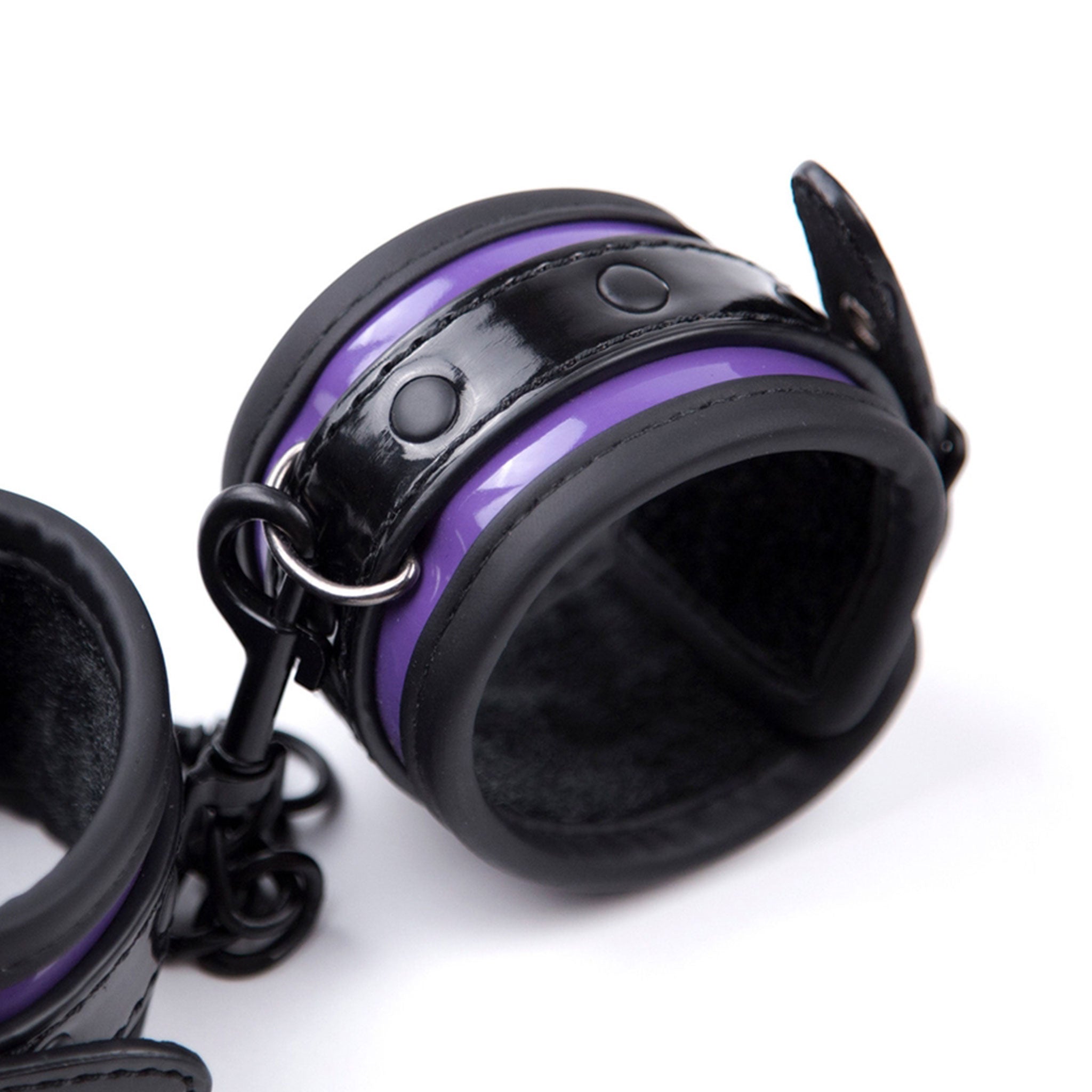 PVC vinyl velvet-lining leather patent-leather restraints cuffs ankle ankle-cuffs adjustable buckle removable-chain D-ring lobster-clasp soft comfortable durable fetish fashion alt-fashion bdsm bdsm-toys bondage kink kinky kinky-play unisex purple black