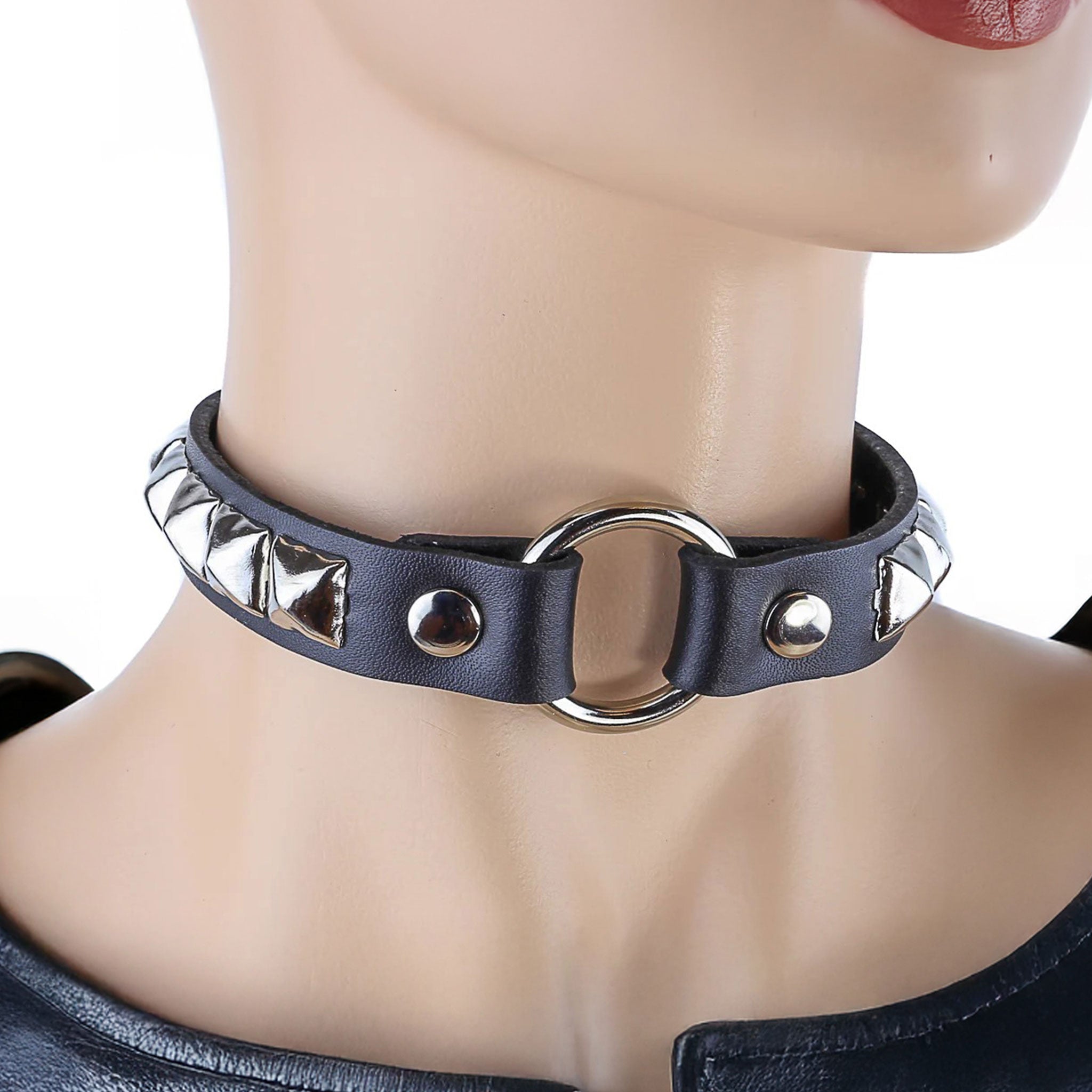 Leather vegan faux collar choker stud studs studded pyramid O-ring loop adjustable buckle bondage bdsm fetish fashion punk goth gothic alt-fashion accessories black silver