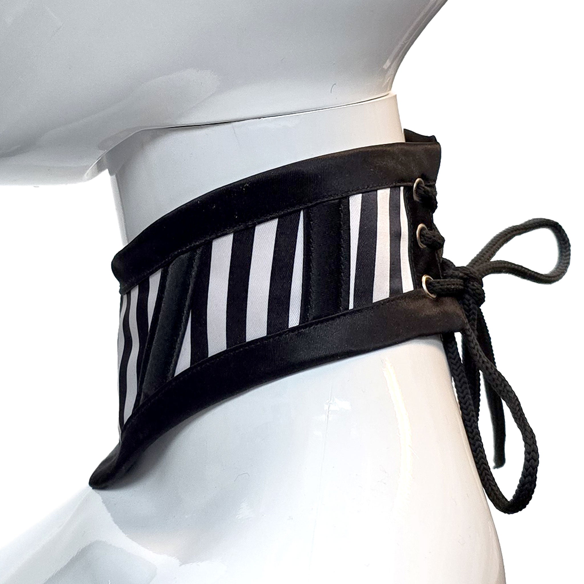 Satin nylon-cording grommets accessories neckwear collar choker posture-collar plastic-boning corset-style lacing back-closure elegant supple mid-weight structure sophistication ergonomic contoured form-fitting fetish fashion alt-fashion alternative punk goth gothic cyber cyberpunk festivalwear burning-man rave raver-babe bondage bdsm bdsm-fashion kink kinky kinkwear costume cosplay halloween unisex black white stripes 
