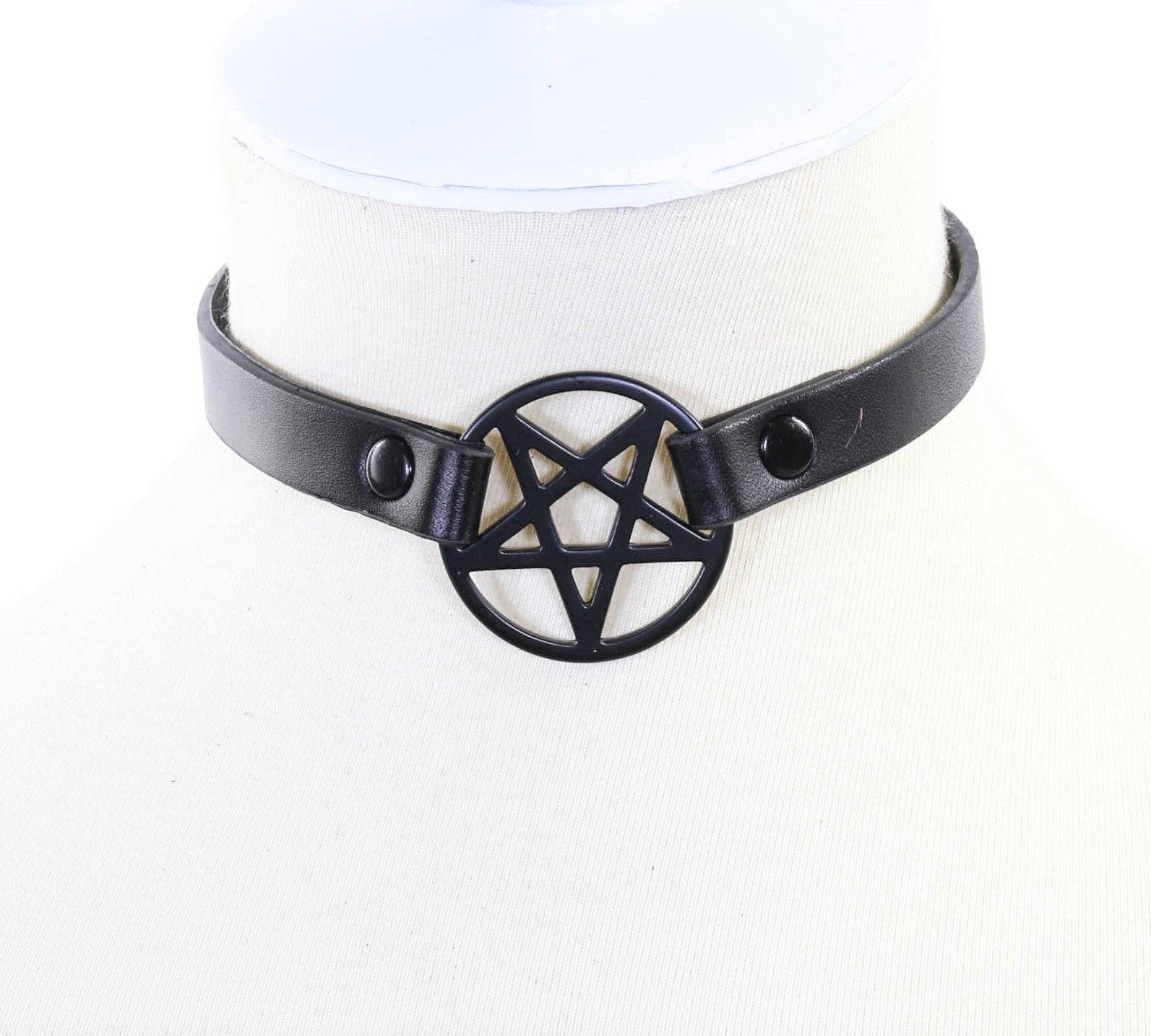 PENRAGRAM CHOKER