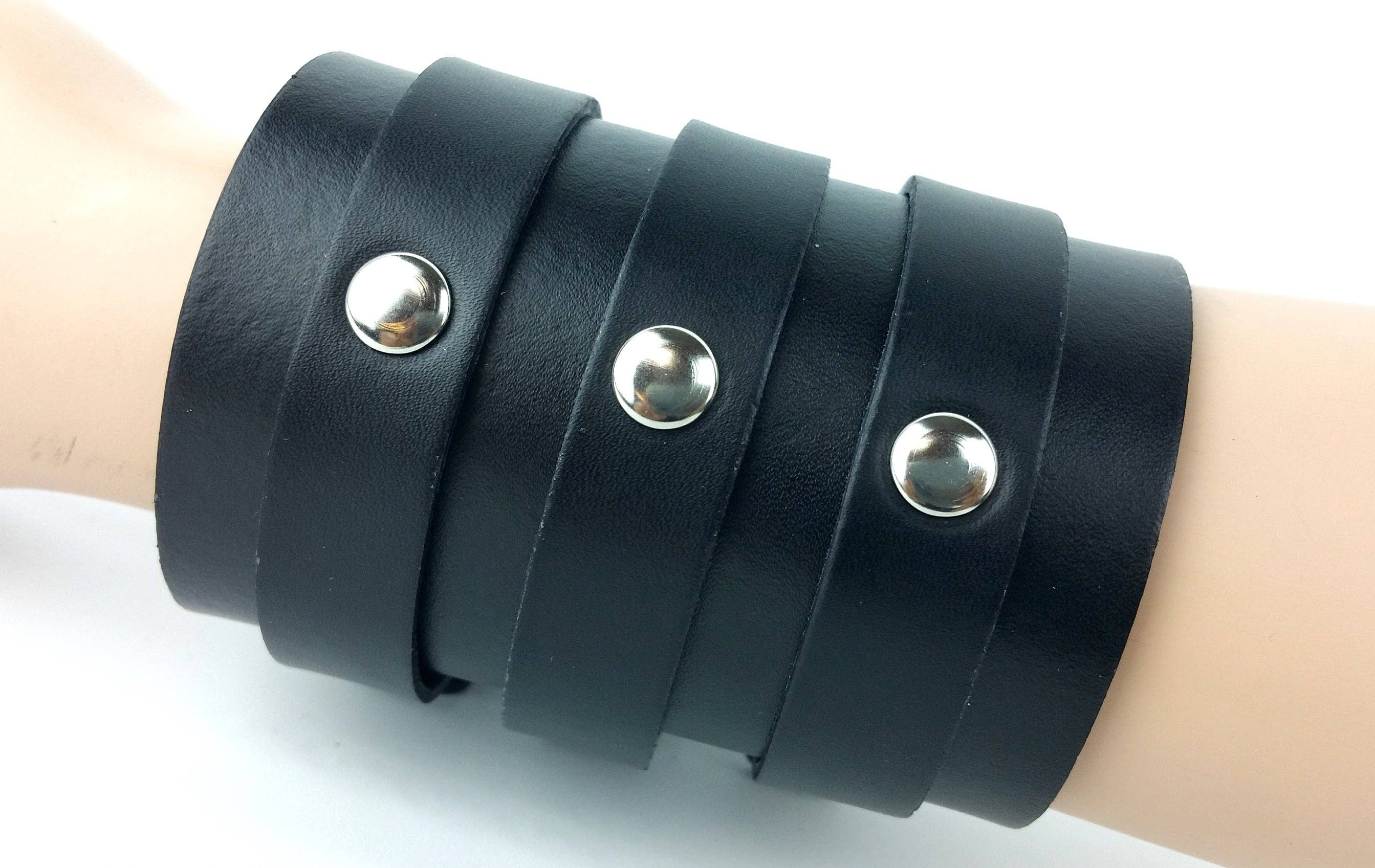 3 LINE BUCKLE BRACELET