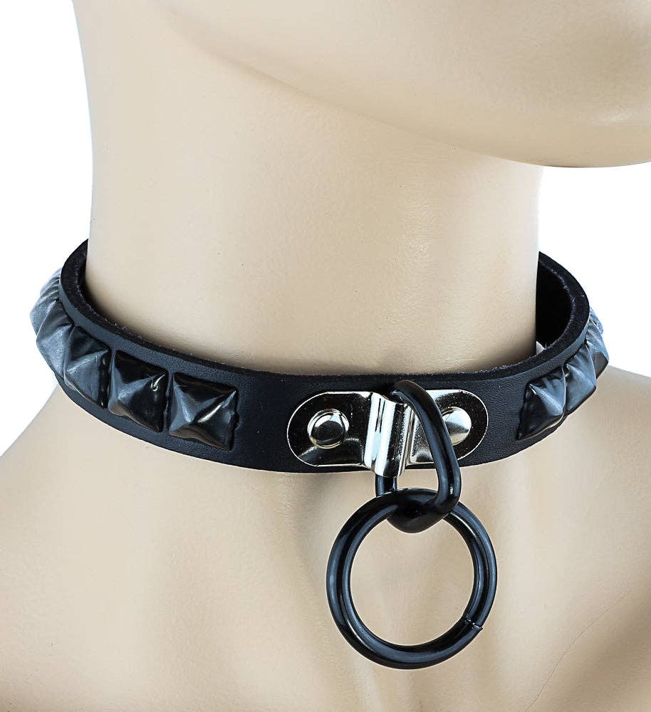 STUDDED BONDAGE CHOKER